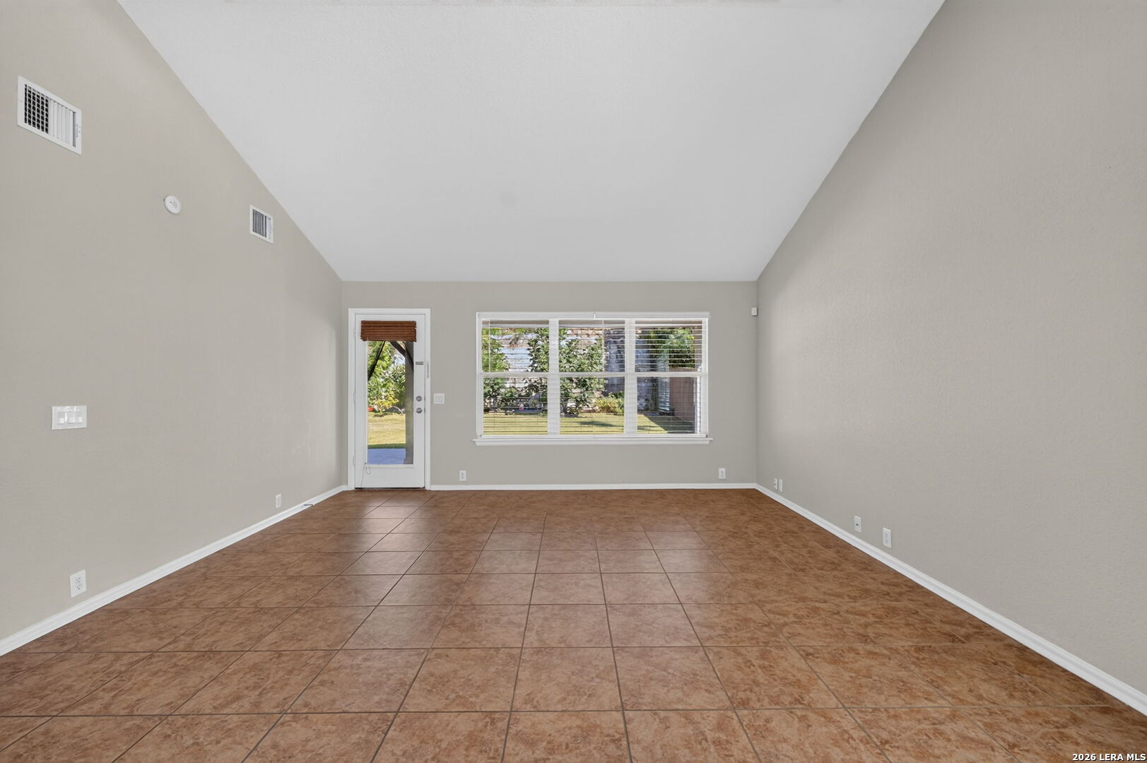 3727 Sumantra Cliff San Antonio TX 78261