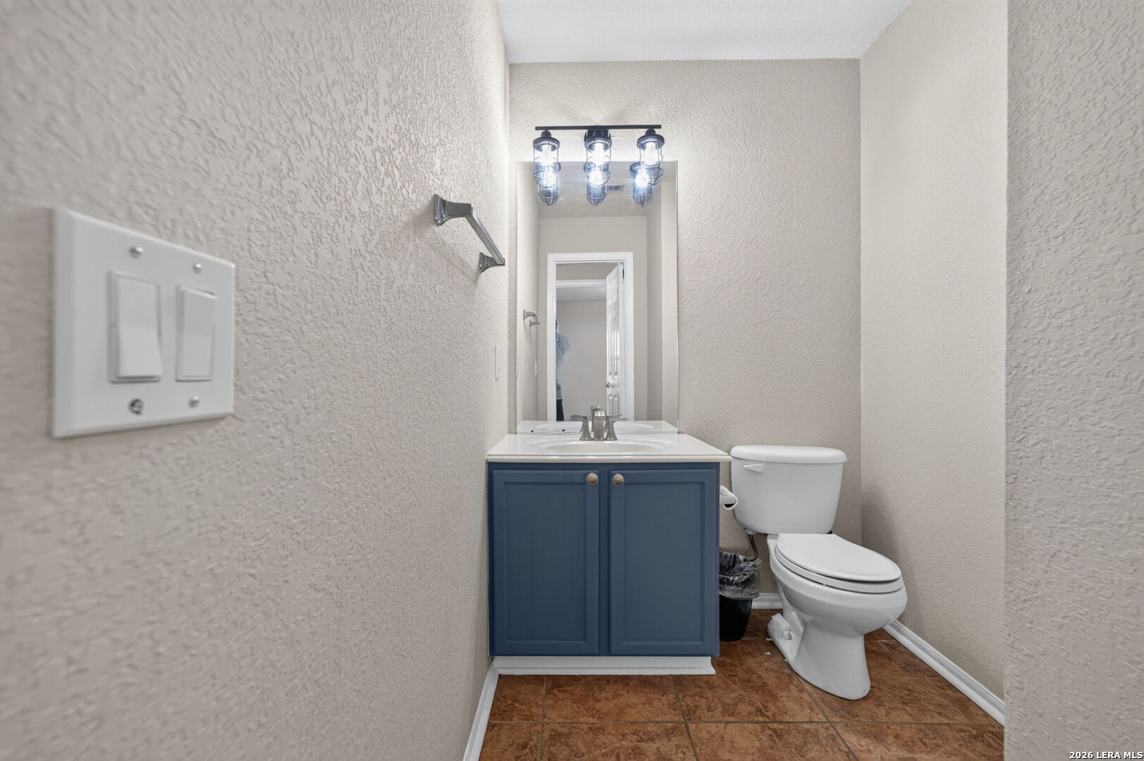 3727 Sumantra Cliff San Antonio TX 78261