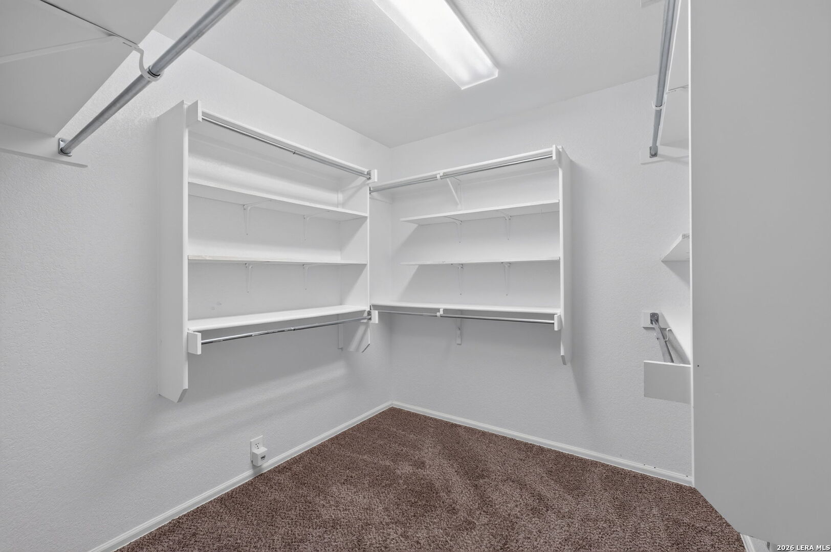 3727 Sumantra Cliff San Antonio TX 78261