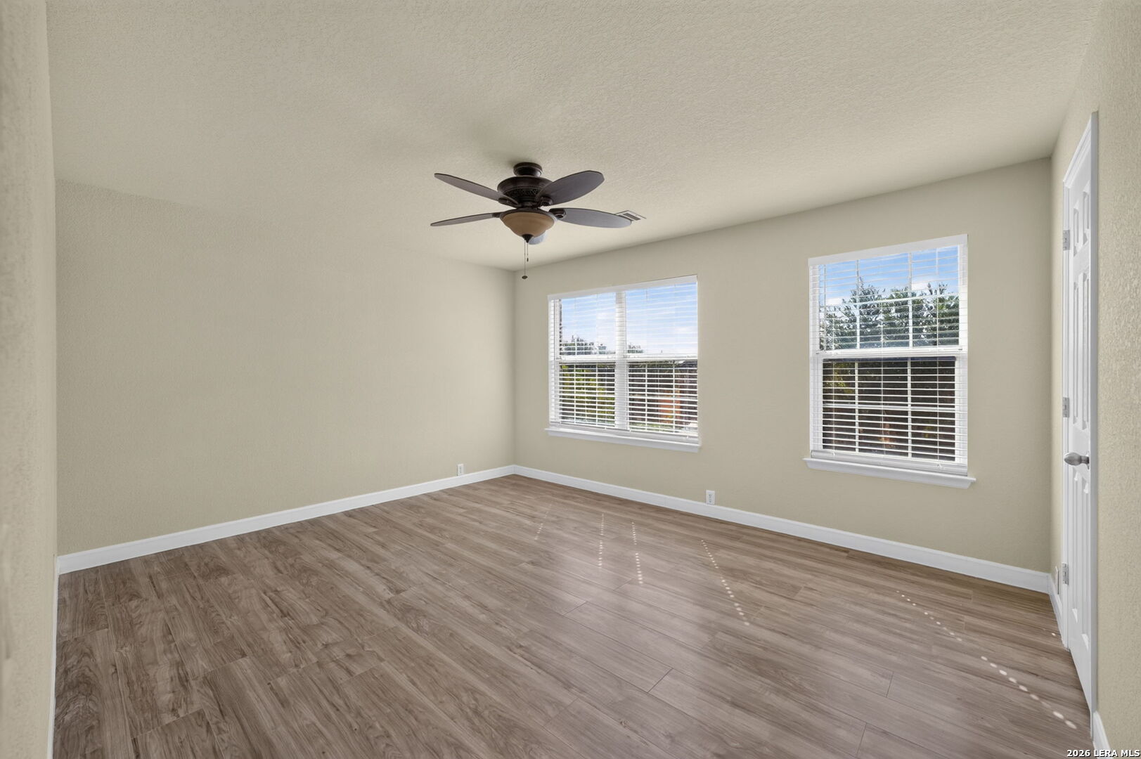 3727 Sumantra Cliff San Antonio TX 78261