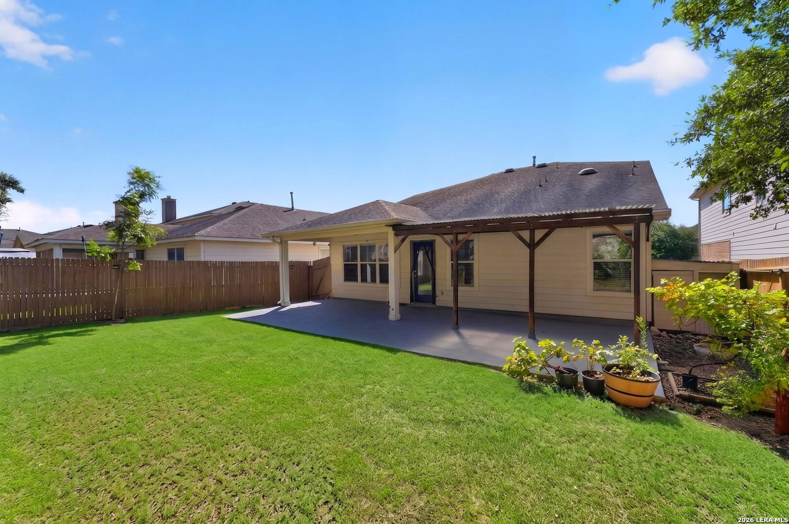 3727 Sumantra Cliff San Antonio TX 78261