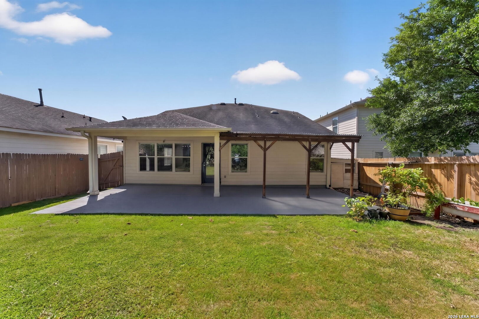 3727 Sumantra Cliff San Antonio TX 78261