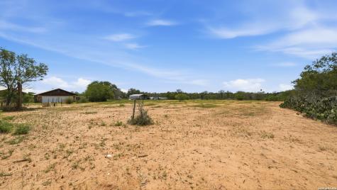 1001 Horton Lane Poteet TX 78065