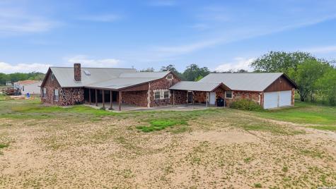 1001 Horton Lane Poteet TX 78065