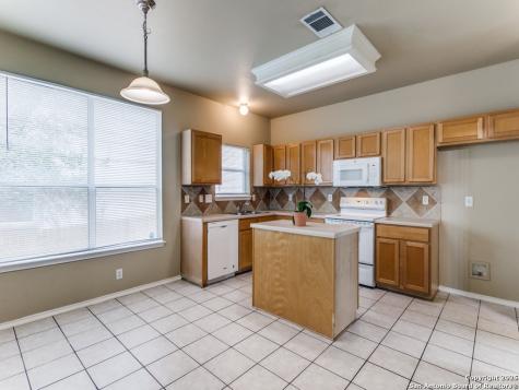 3409 Abbeville Schertz TX 78154