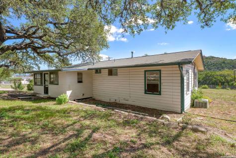 10096 Whip O Will Way Helotes TX 78023