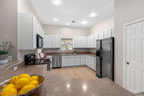 26517 S Glenrose San Antonio TX 78260