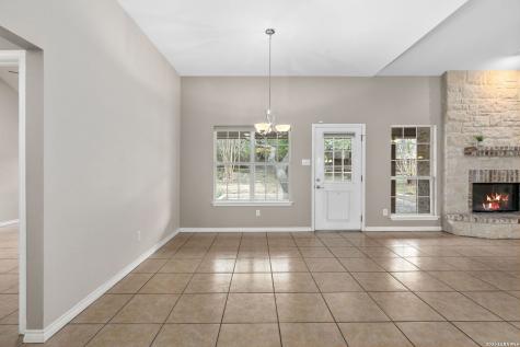 26517 S Glenrose San Antonio TX 78260