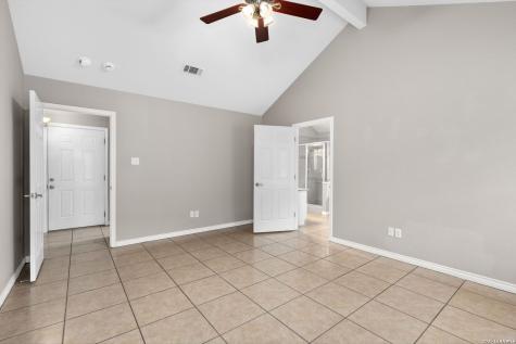 26517 S Glenrose San Antonio TX 78260