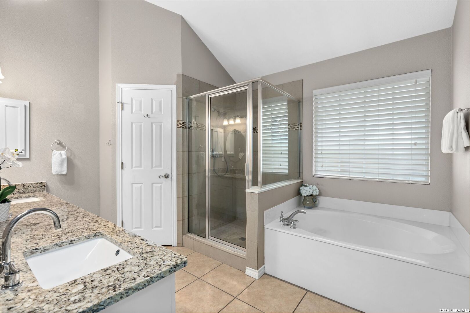 26517 S Glenrose San Antonio TX 78260