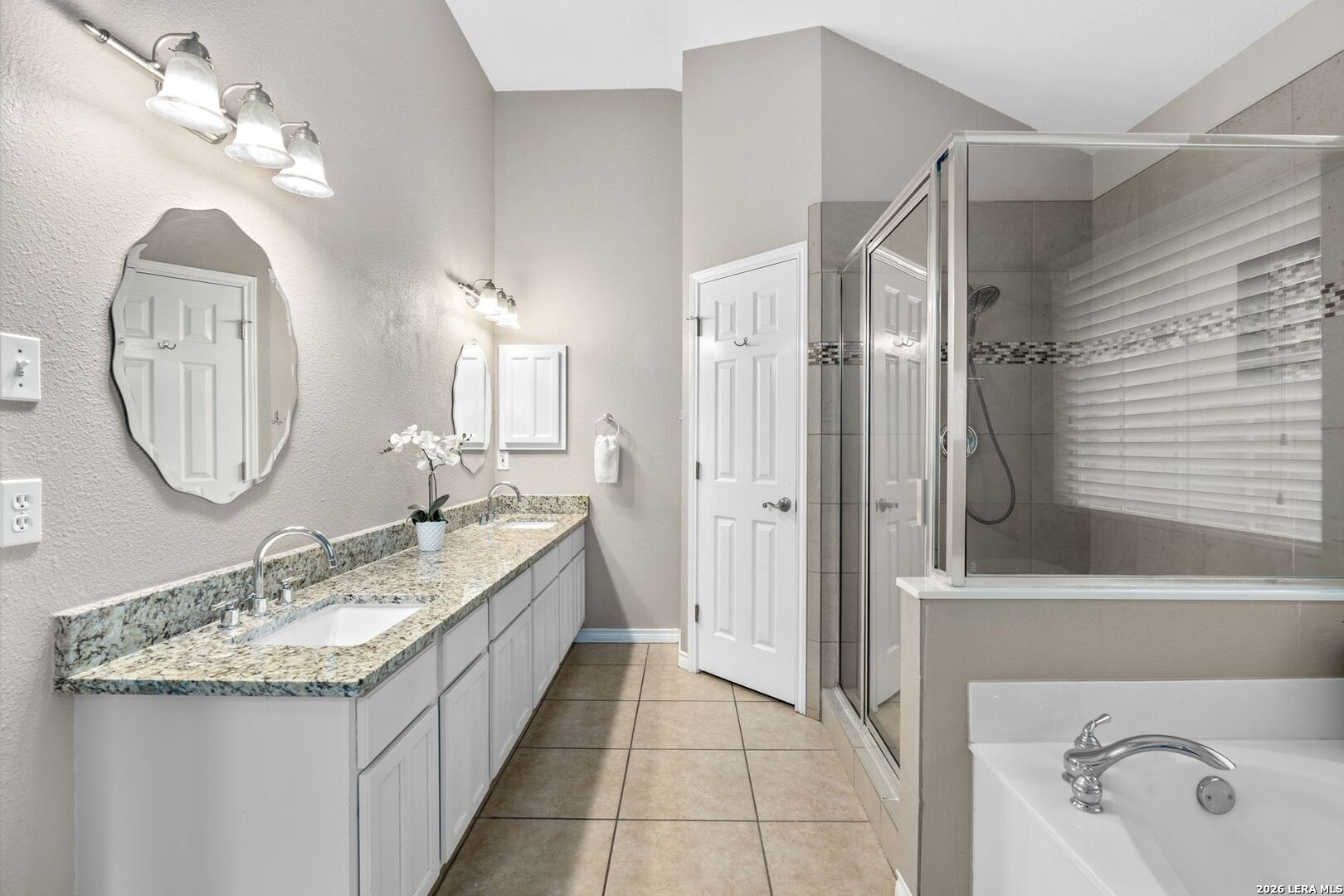 26517 S Glenrose San Antonio TX 78260