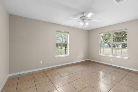 26517 S Glenrose San Antonio TX 78260