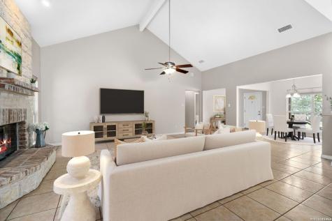 26517 S Glenrose San Antonio TX 78260
