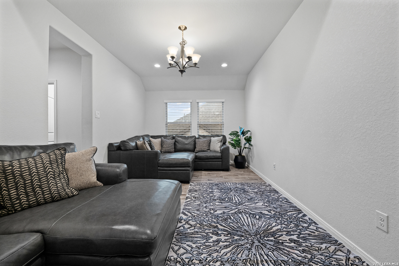 3717 Cualquiera San Antonio TX 78261