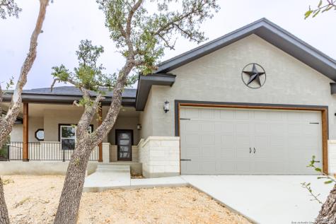 1841 Cottonwood Fischer TX 78623
