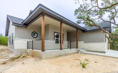 1841 Cottonwood Fischer TX 78623