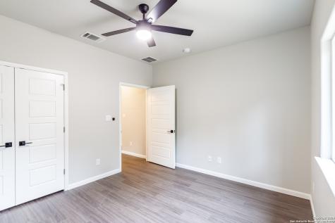 1841 Cottonwood Fischer TX 78623