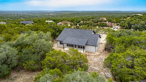 1841 Cottonwood Fischer TX 78623