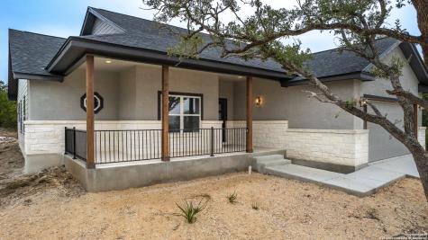 1841 Cottonwood Fischer TX 78623
