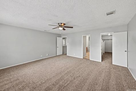 10215 Arbor Bluff San Antonio TX 78240