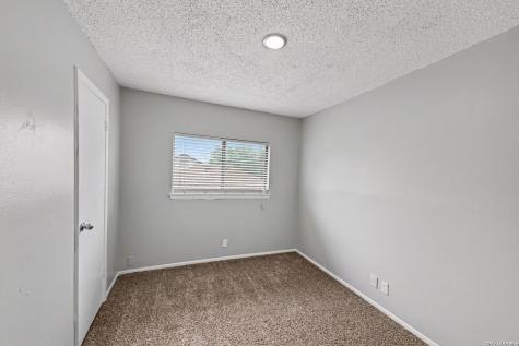 10215 Arbor Bluff San Antonio TX 78240
