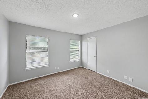 10215 Arbor Bluff San Antonio TX 78240