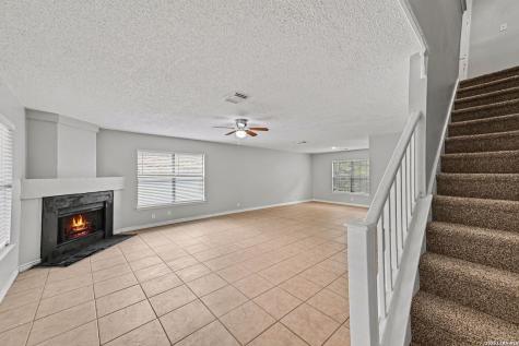 10215 Arbor Bluff San Antonio TX 78240