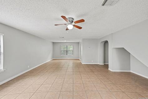 10215 Arbor Bluff San Antonio TX 78240