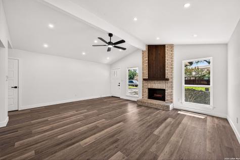 7207 Webbwood Way San Antonio TX 78250