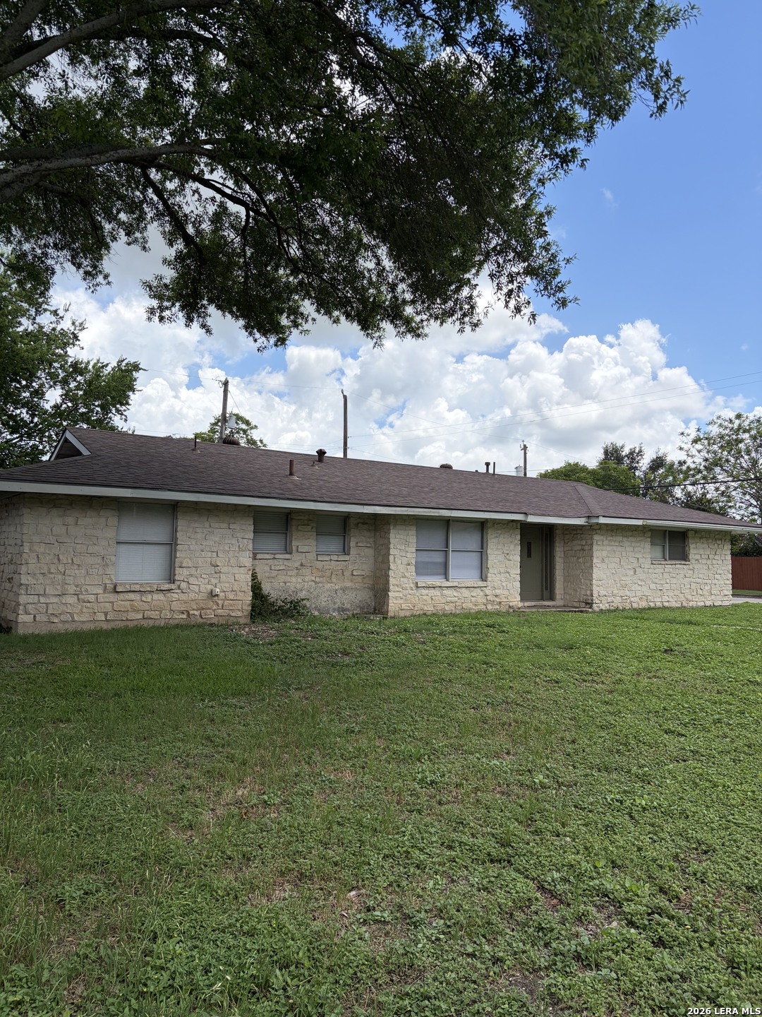 302 E Byrd Boulevard Universal City TX 78148