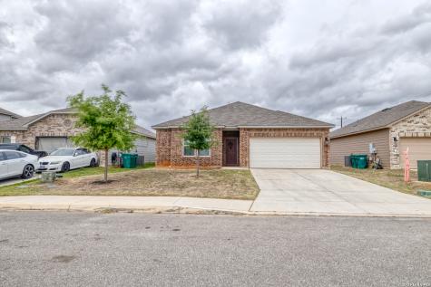 20009 Huckleberry Street Lytle TX 78052