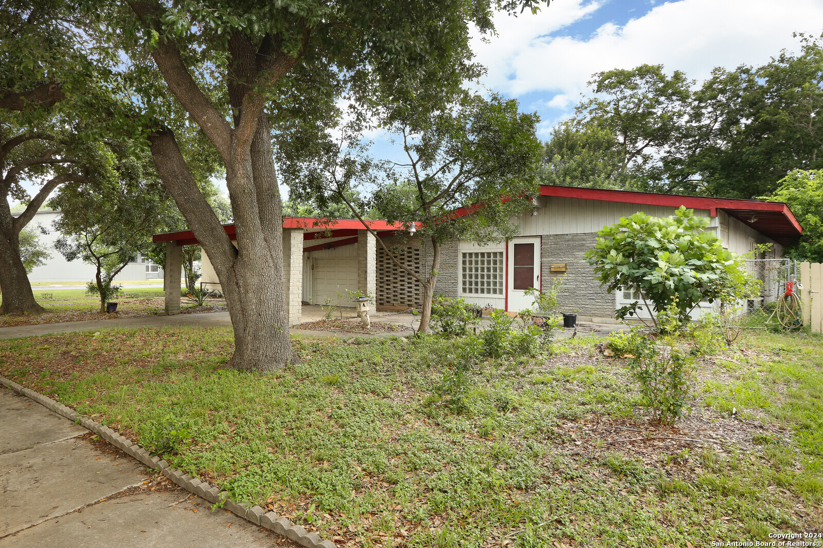 2435 Clara Lane San Antonio TX 78213
