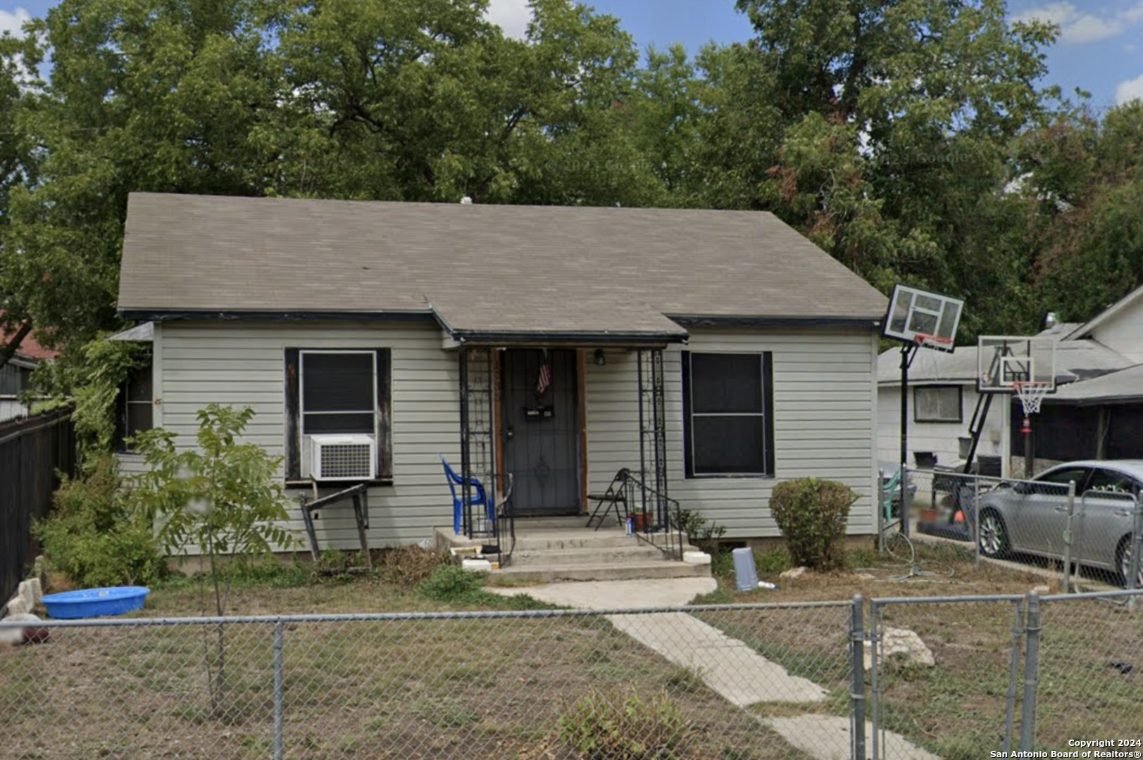 1735 W Olmos Drive San Antonio TX 78201