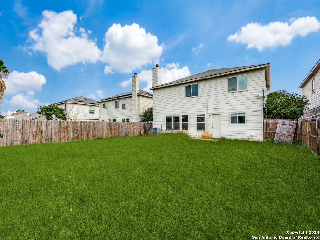 8006 Misty Bluff San Antonio TX 78249