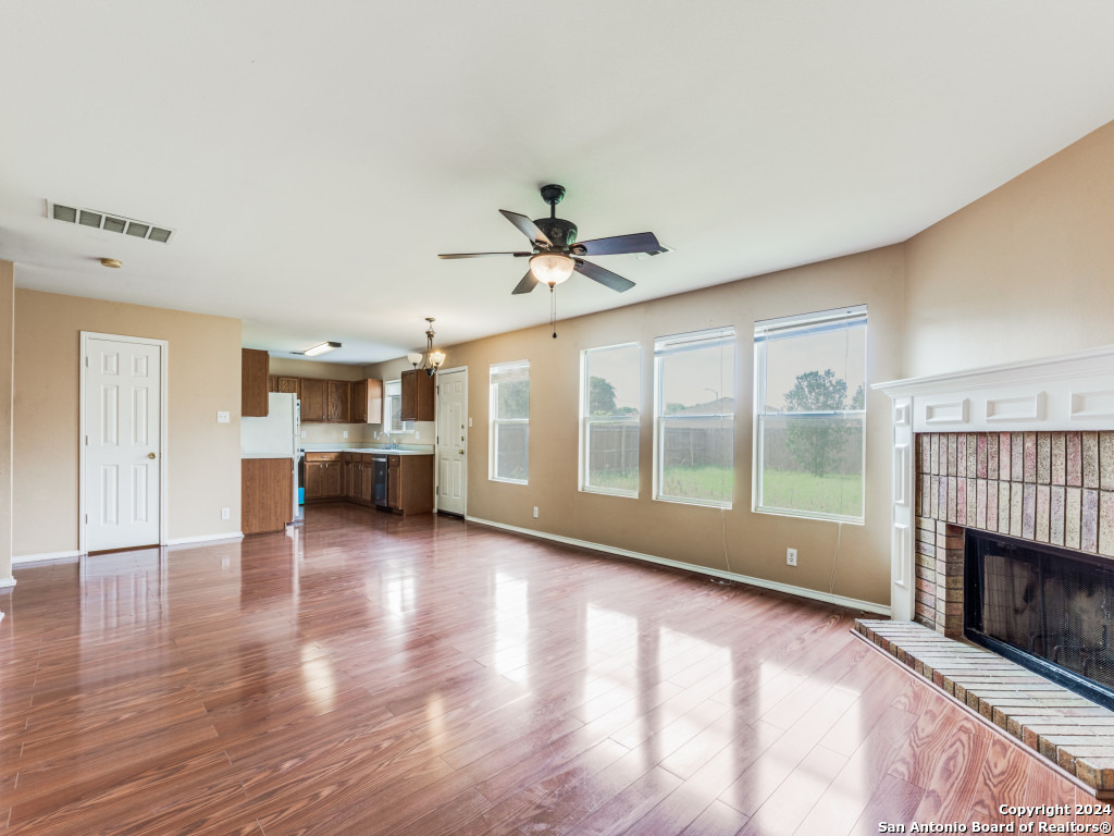 8006 Misty Bluff San Antonio TX 78249