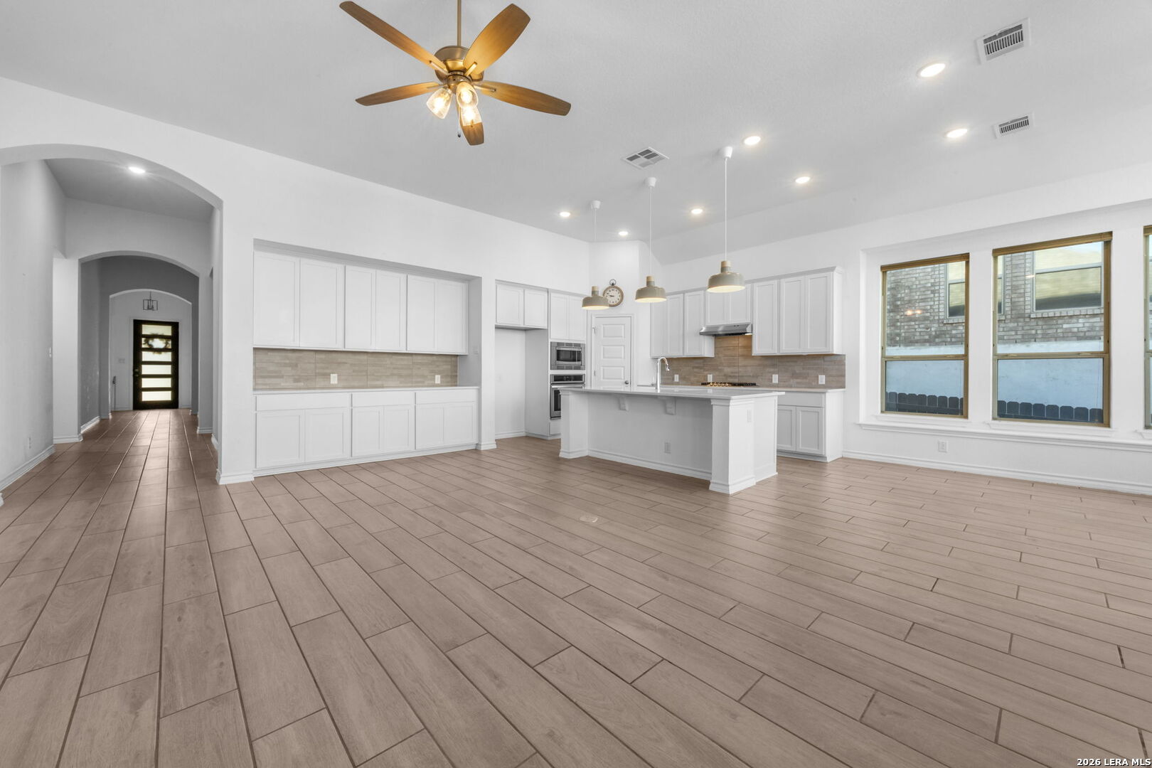 22923 Bear River San Antonio TX 78258