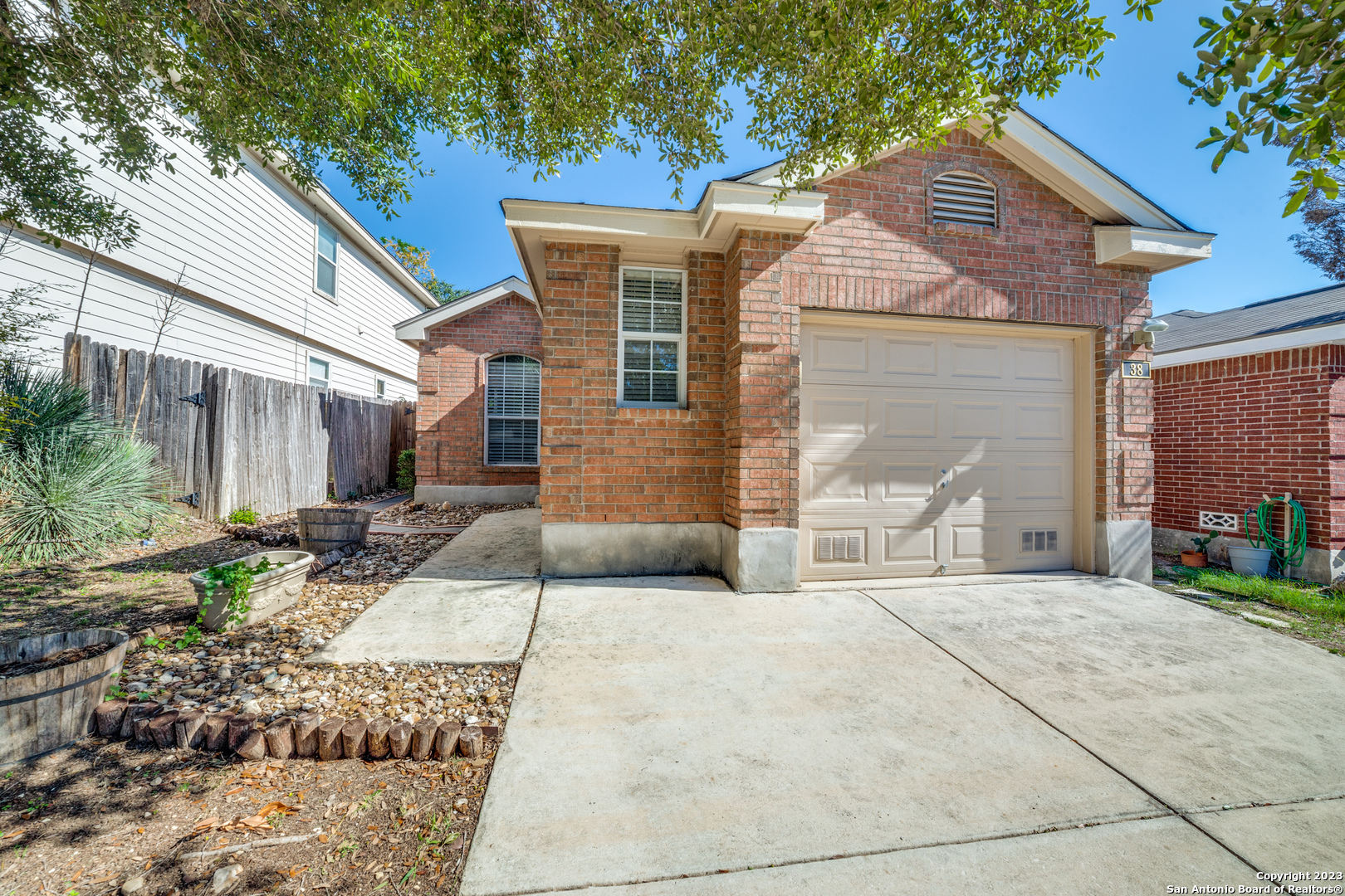 38 Rainy Avenue San Antonio TX 78240