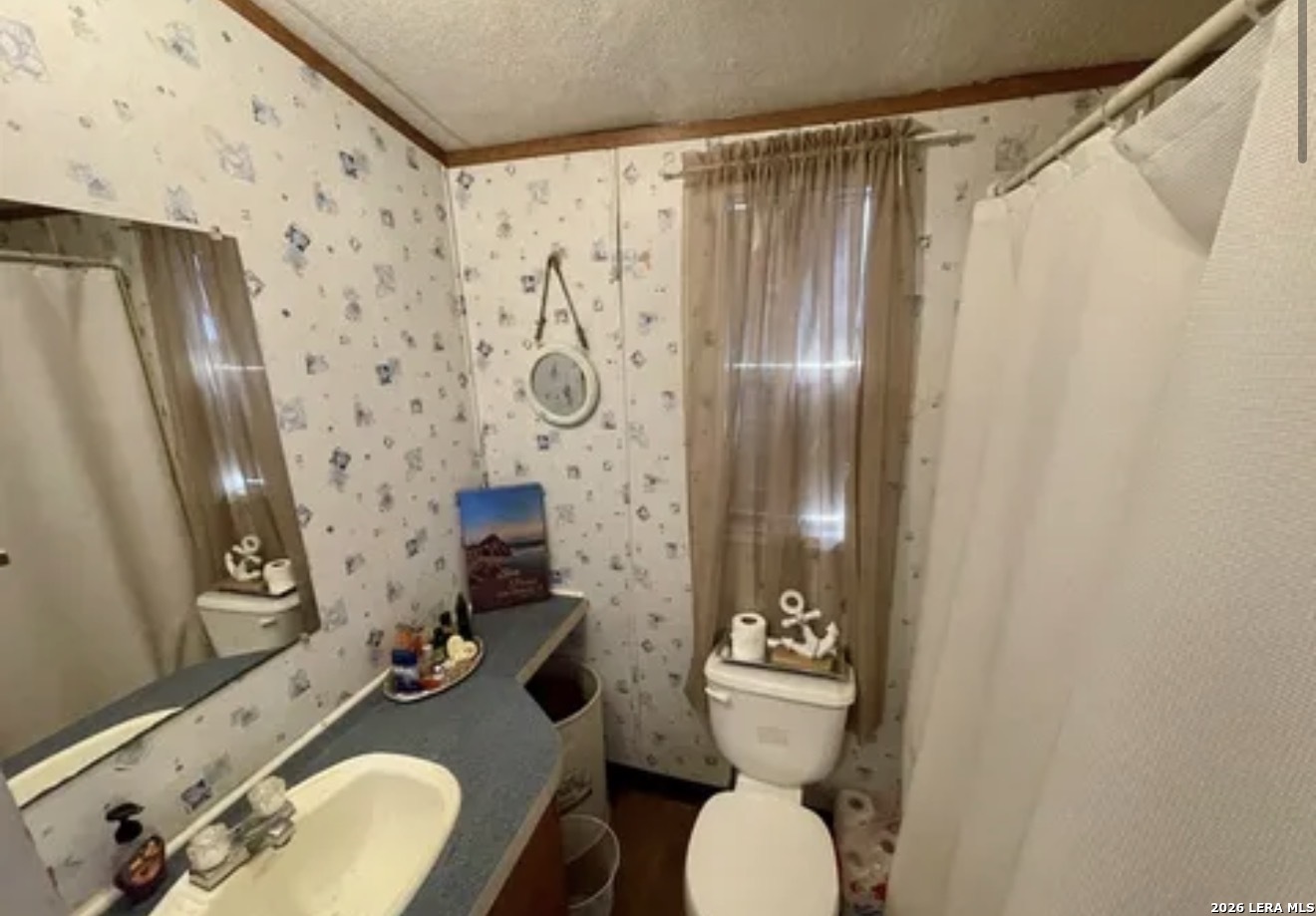 1606 The Lane Street Pleasanton TX 78064