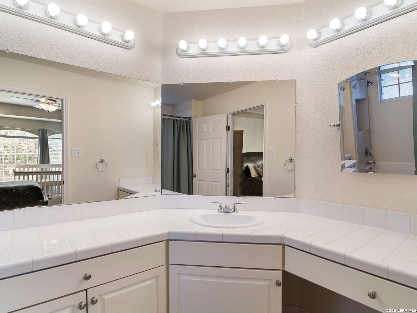 11917 Flame Tree Cove San Antonio TX 78213