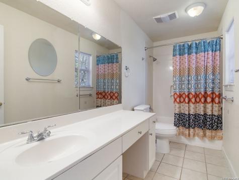 11917 Flame Tree Cove San Antonio TX 78213