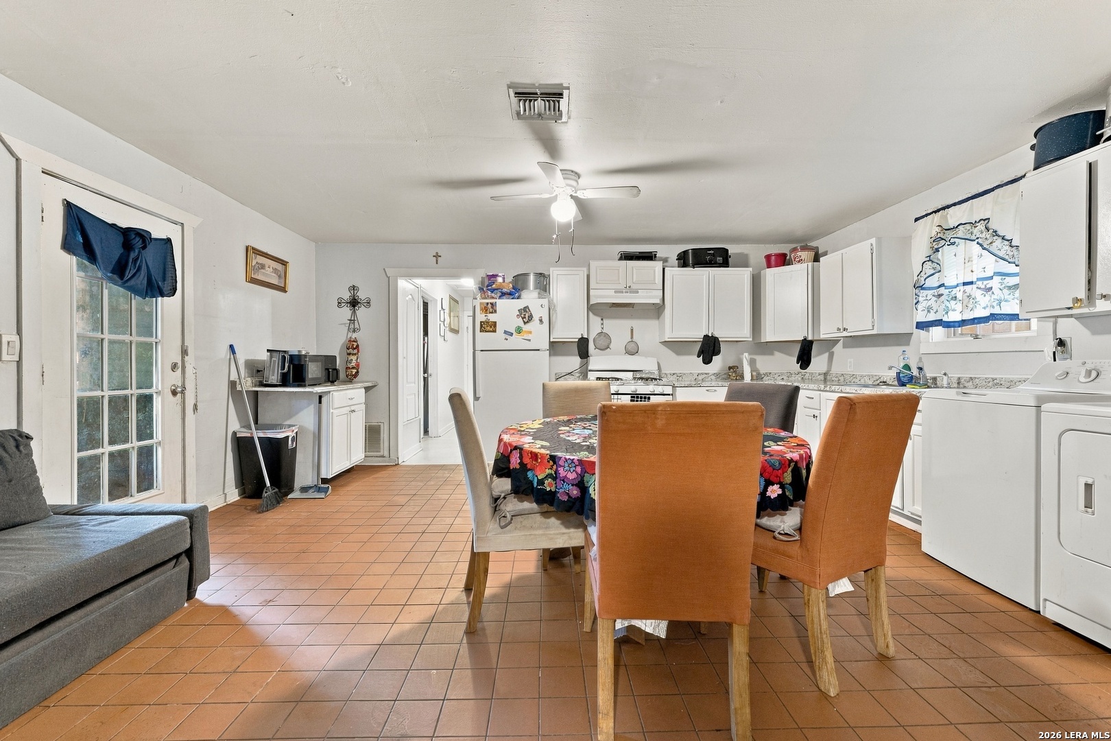 221 S San Manuel Street San Antonio TX 78237