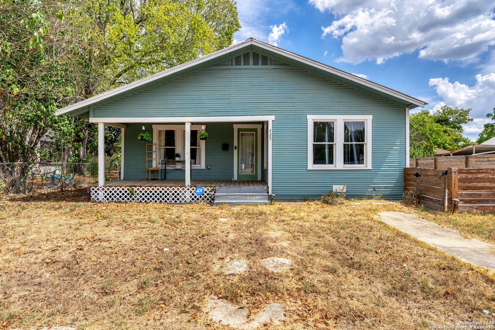 725 S Austin Street Seguin TX 78155