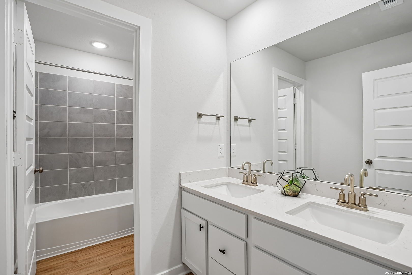 5935 W Hausman - 59 San Antonio TX 78249