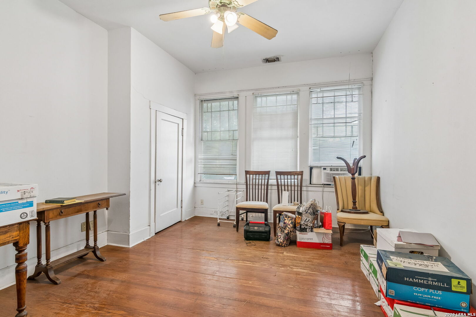 1032 W Woodlawn San Antonio TX 78201