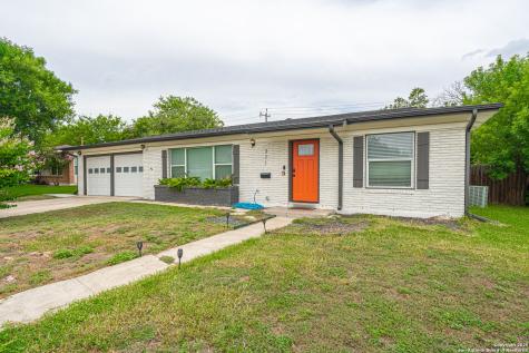 371 Sprucewood Lane San Antonio TX 78216