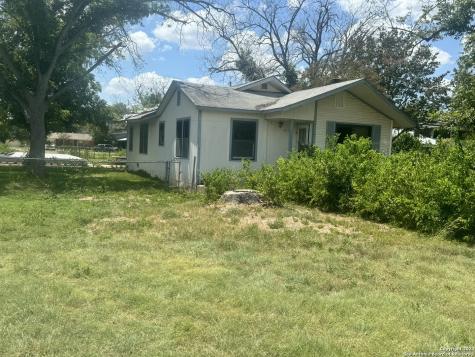 205 Wiederstein Street Cibolo TX 78108