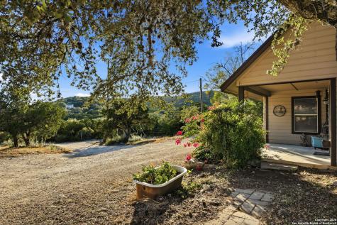 18668 Bandera Helotes TX 78023