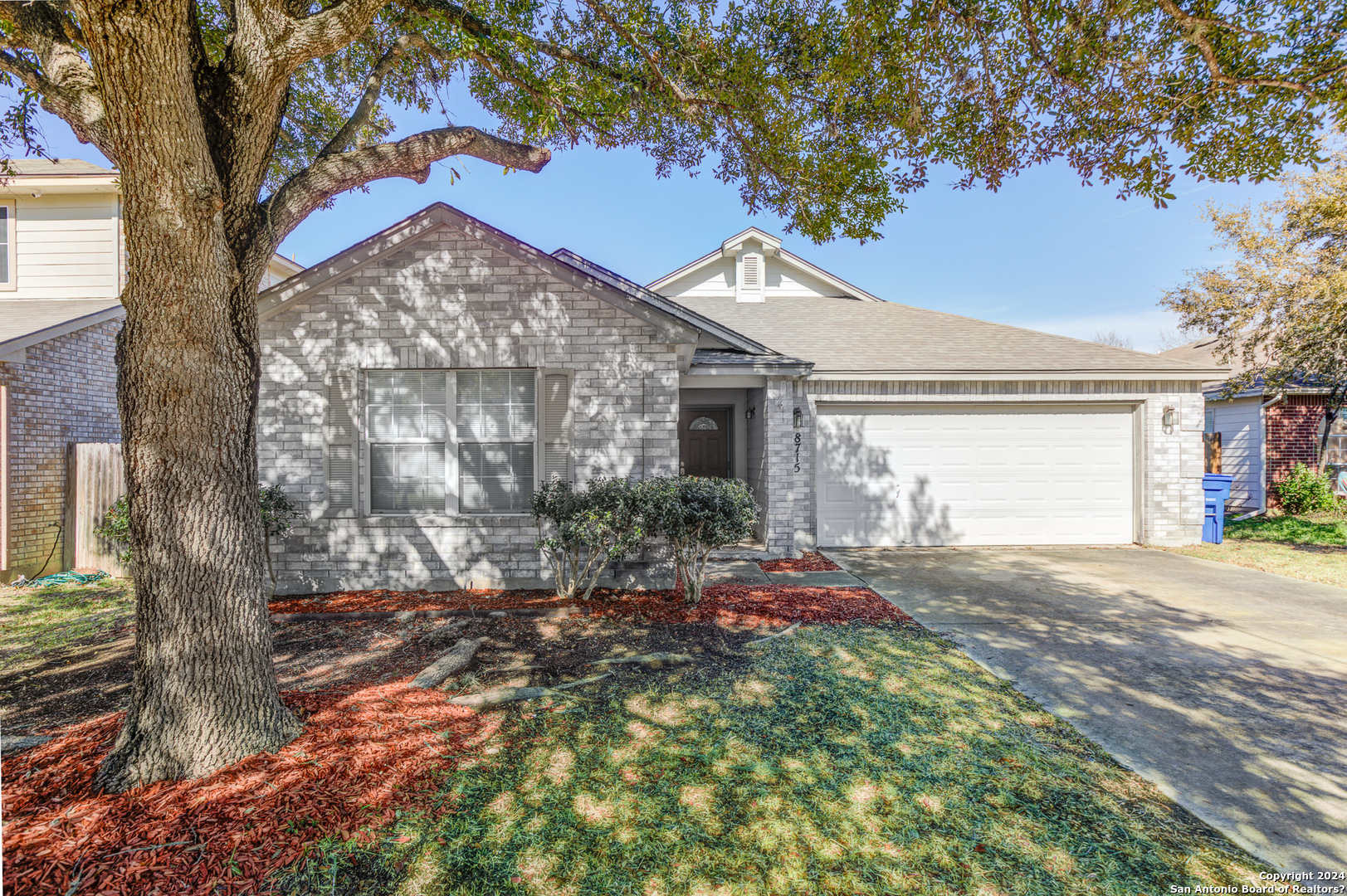 8715 Hunters Bluff San Antonio TX 78250