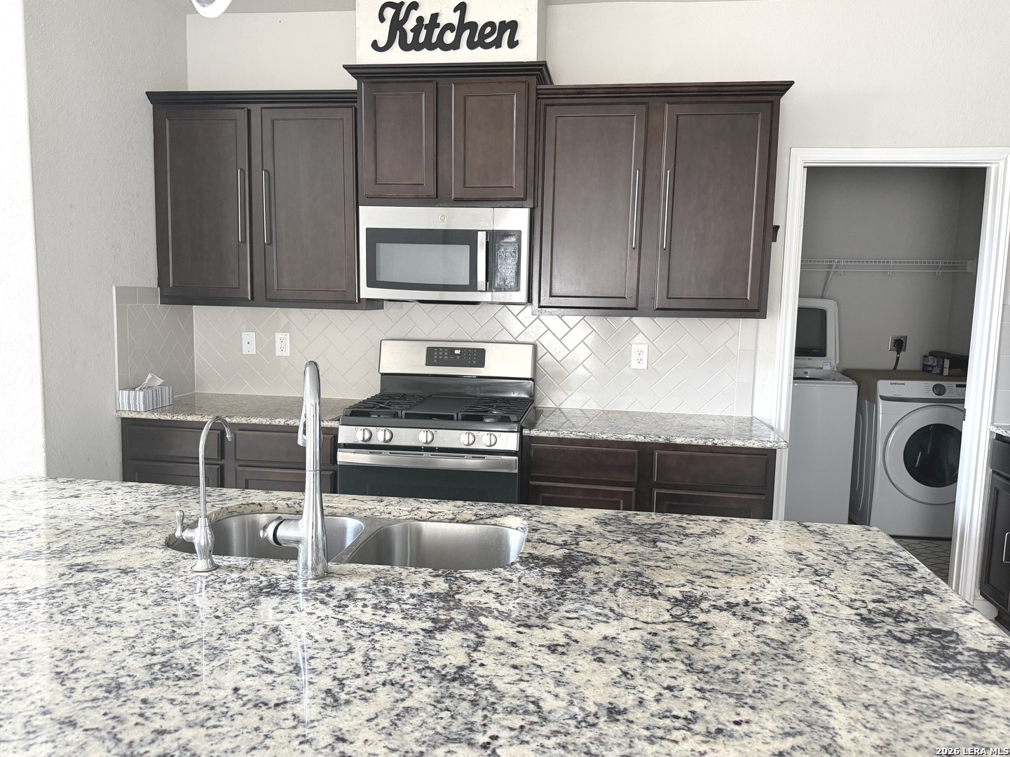 4811 Belgravia Park Converse TX 78109