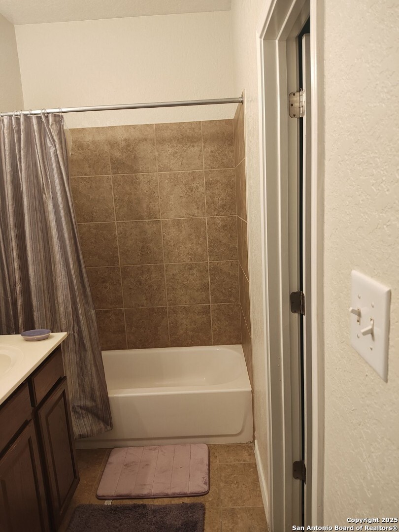 225 Kensington Drive Cibolo TX 78108